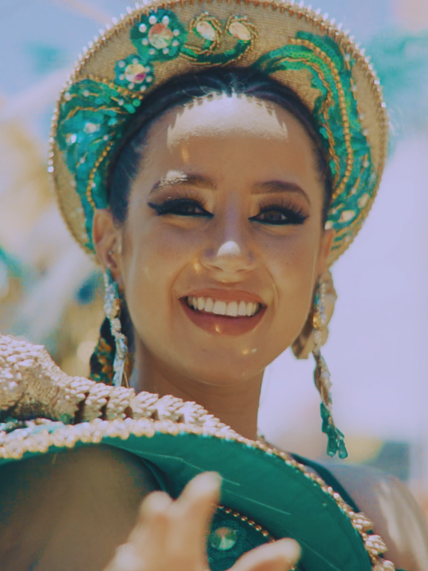 Linda Brujita bella flor!! #DíadelaMorenada