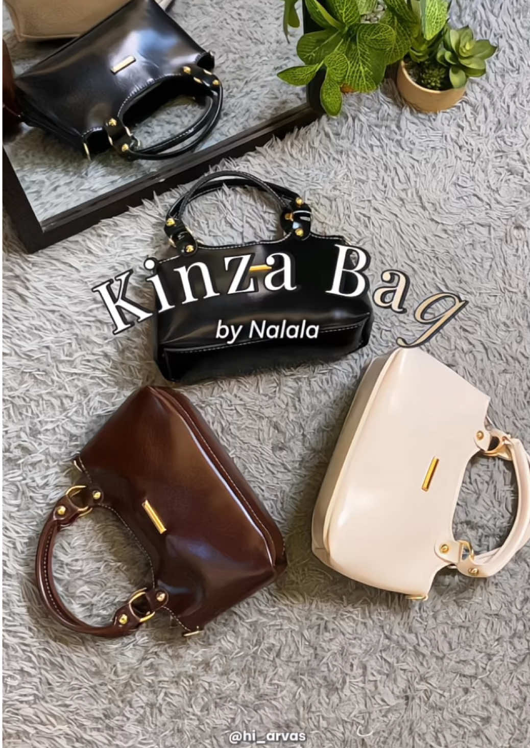 Gak sia sia nunggu PO Kinza Bag by Nalala, sebagus ini guys cantik cantik banget warnanya. Muat banyak hp, dompet, bedak, parfum, dll