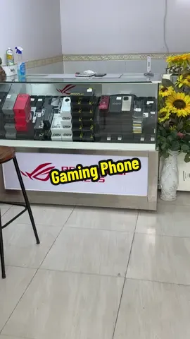 ចង់បានមួយណាមកយកមក😝 #gamingphone #rogretailstore #fyp 