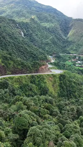 Thác Bạc Sapa-Lào Cai 🥰 #canhdep #taybac  #nhachaymoingay #traveltiktok #💗 