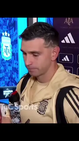 😮‍💨#dibumartinez #armanii #mejorarquero #paraaaatiiiiiiiii #river 