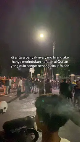 sejauh apapun dunia merubahmu,ingat kamu dulu anak mtsn yg bnyak hafalannya☺️#fyp 