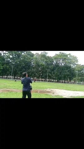 Setelah sekian purnama. 🌝✨ Nikmatnya punya anak Laki² ya begini, Nostalgia main Layang² lagi 😅 #playing #layanglayang #lapanganadammalik #siantarcity #siantartiktok 
