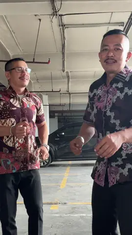Batik andalan kita @modis textile dan bos @dady_jordan @omandri007_new  #abahrully 