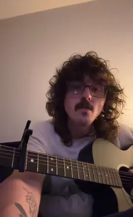 Haven’t posted a geetar video in a while #geetar #guitar #music #coldplay