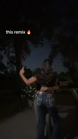 @𝒥𝓊𝓁𝒾𝓈𝓈𝒶ꨄ #hupango #remix#baile#fyppppppppppppppppppppppp #viralllllll little something liked it up