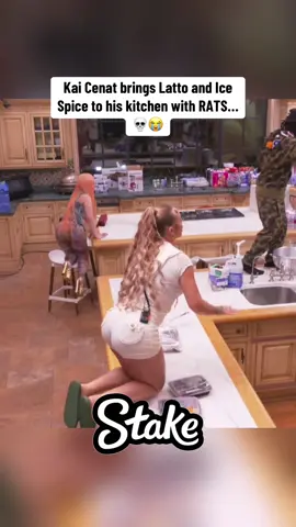 Kai Cenat brings Latto and Ice Spice to his kitchen with RATS…💀😭                   | Daily Clips | #kaicenat #icespice #latto #kai #mafiathon3 