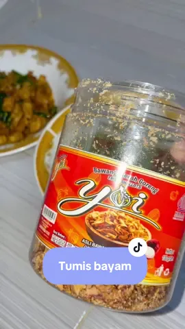 Tumis bayam, ditabur bagor @YOI PUSAT BAGOR makin enak bagornya aslii kriuk bawang gorengnya buat ketagihaaan🤤 #masakansimple #masakanrumahan #bawanggoreng #fyp #irtproduktif 