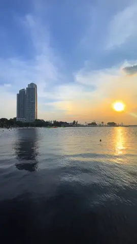 Cantikk bangettt sore kesini liat senja nya jam 4an pesen by tiktok langsung gasss ❤️ . . . #ancol #ancoltamanimpian #jakarta #pantai #sea #beach #beachvibes #sunset #senja #sky #fyp 
