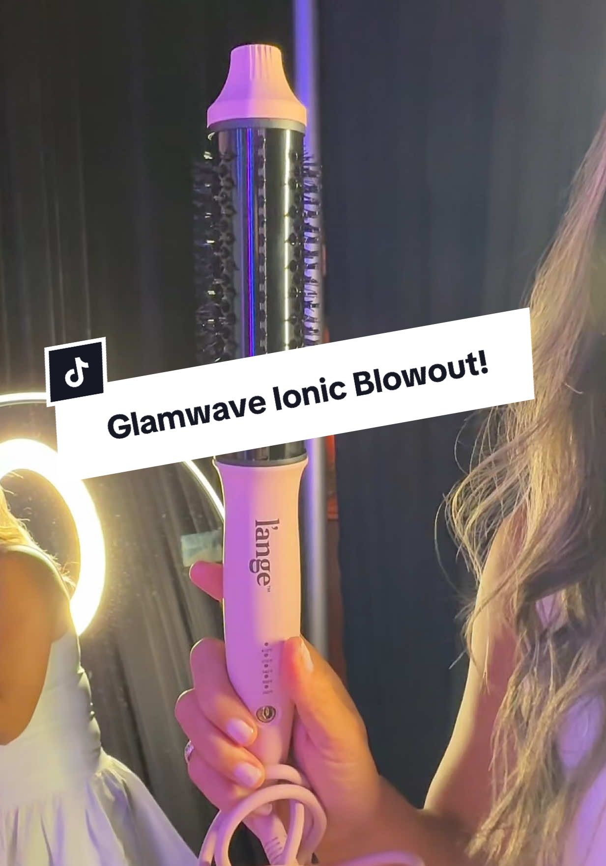 Popular Glamwave for the full blowout look! Thermal Ionic Brush, infrared technology, and a broad range of heat settings!! #Glamwave#langeglamwave #blowoutbrushhair #tiktokshopcreatorpicks #tiktokbts2025 
