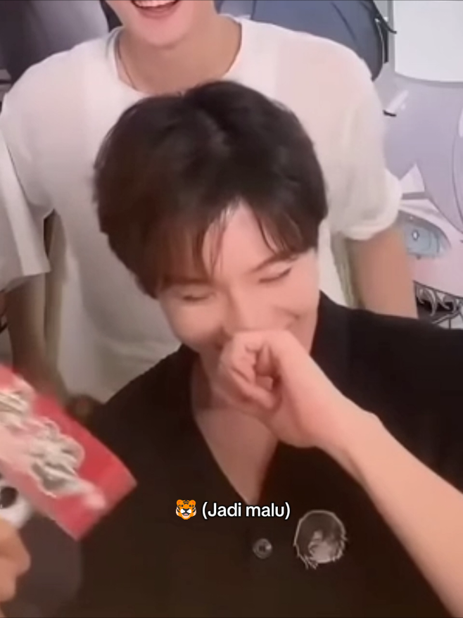 Semuanya aja bucin ya?  Di drama juga pada akhirnya semuanya memBucin~ 🤭 (Video ambil dari youtube OrangeFair) #abodesire #desire4 #eliothuang #kipukaqiu #jianghenglipeien 