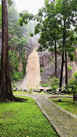 สวยอีกแบบ 😱   น้ำตกแต่ละคนไม่เหมือนกัน #น้ำตกชาติตระการ  #เที่ยวธรรมชาติ 