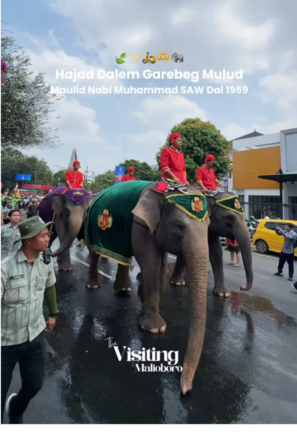Karaton Ngayogyakarta Hadiningrat Hajad Dalem Garebeg Mulud dalam rangka memperingati Maulid Nabi Muhammad SAW Dal 1959. 📆 5 September 2025 ⏰ 09.00 - Selesai 📍 Pagelaran Kraton Jogja - Masjid Gedhe Kauman 🎟️ Terbuka untuk umum dan GRATIS #hajaddalem #garebegmulud #kratonjogja #keratonyogyakarta #eventjogja  