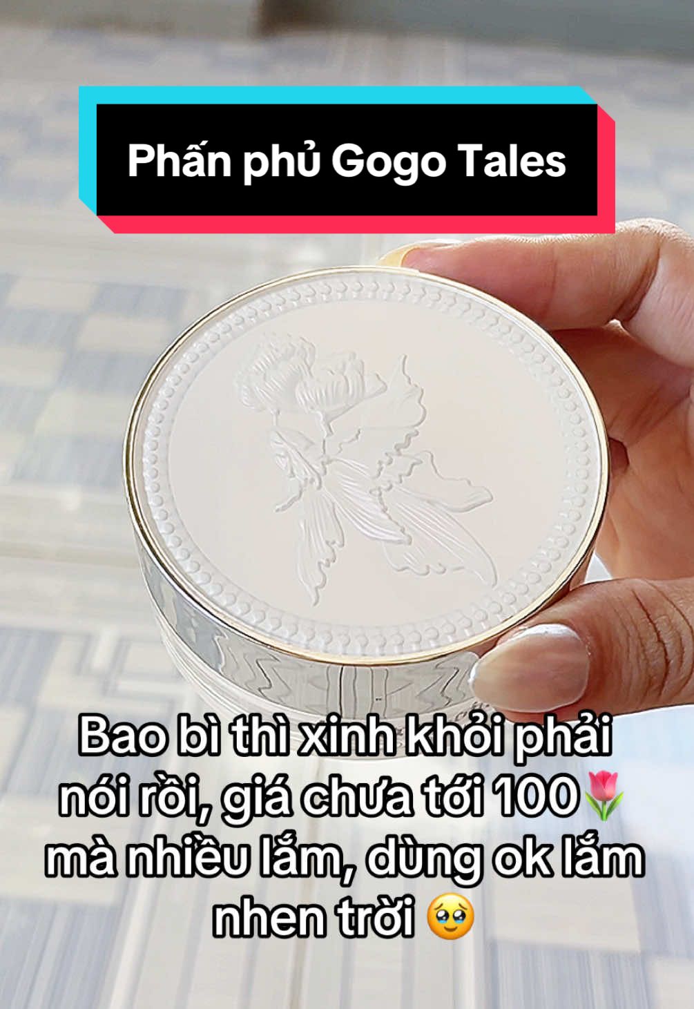Phấn phủ dạng bột này của Gogo Tales thì đỉnh và có tiếng rồi. Giá thì chưa tới 100 cành mà dùng lâu hết lắm ý #gogotales #phanphugogotales #phanphunoidiatrung #makeup #phanphukiemdau 