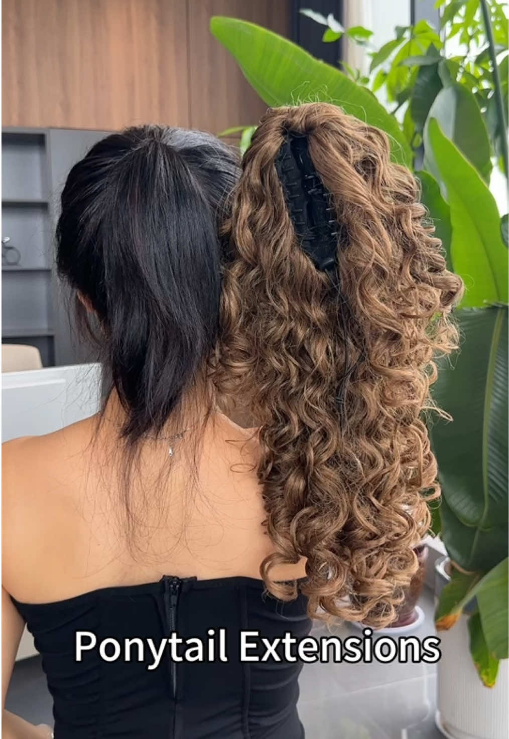 This product is very popular recently. Just a simple clip will complete the style.#ponytailextensions #hairextensions #fpy #hairstyle #clawclip 