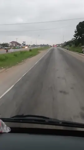 Warning to every human passenger bus on road. No trucker is bad #@Kulmestarofficial @Kweku Chainz @BRETUO BA @Truck 🚚 Man Ghana 🇬🇭 