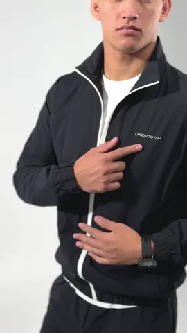 Стиль, созданный в Казахстане.  #мужскаяодежда #актобе04 #стиль #kazakhstan #казахстан #рек #кемеңгер #кеменгер 