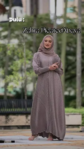 Cantik sangat tak tau nak khabaq lagu mana Zahra LUXE ni.. Mengerlip sunggoh! xoxo #nourhijabrtw #abayapleated #pleated #pleateddress #dress  