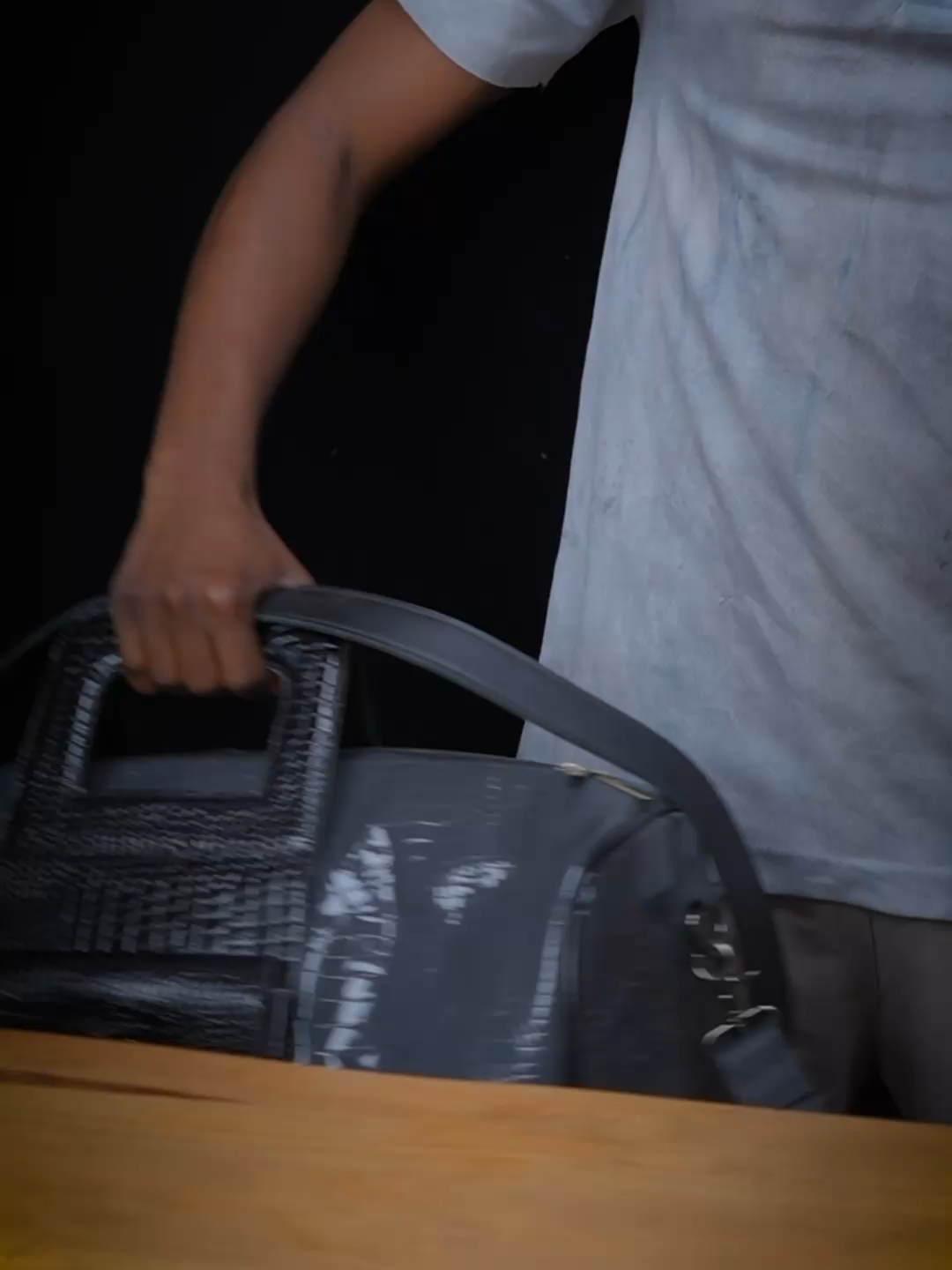 Fueling my workout with the right gear! My gym bag is my workout partner #felek #myfelek #artisan #leatherproduct #madeinethiopia #FitnessEssentials