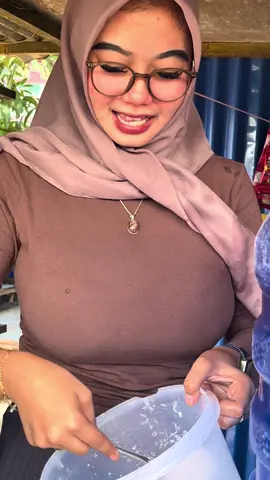 Dirumah menderita diluar petik mangga