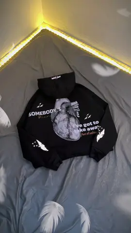 Somebody's 😎 #foryou #hoodieboxy #hoodiezip #somebodypleasure #hoodiemenyala 