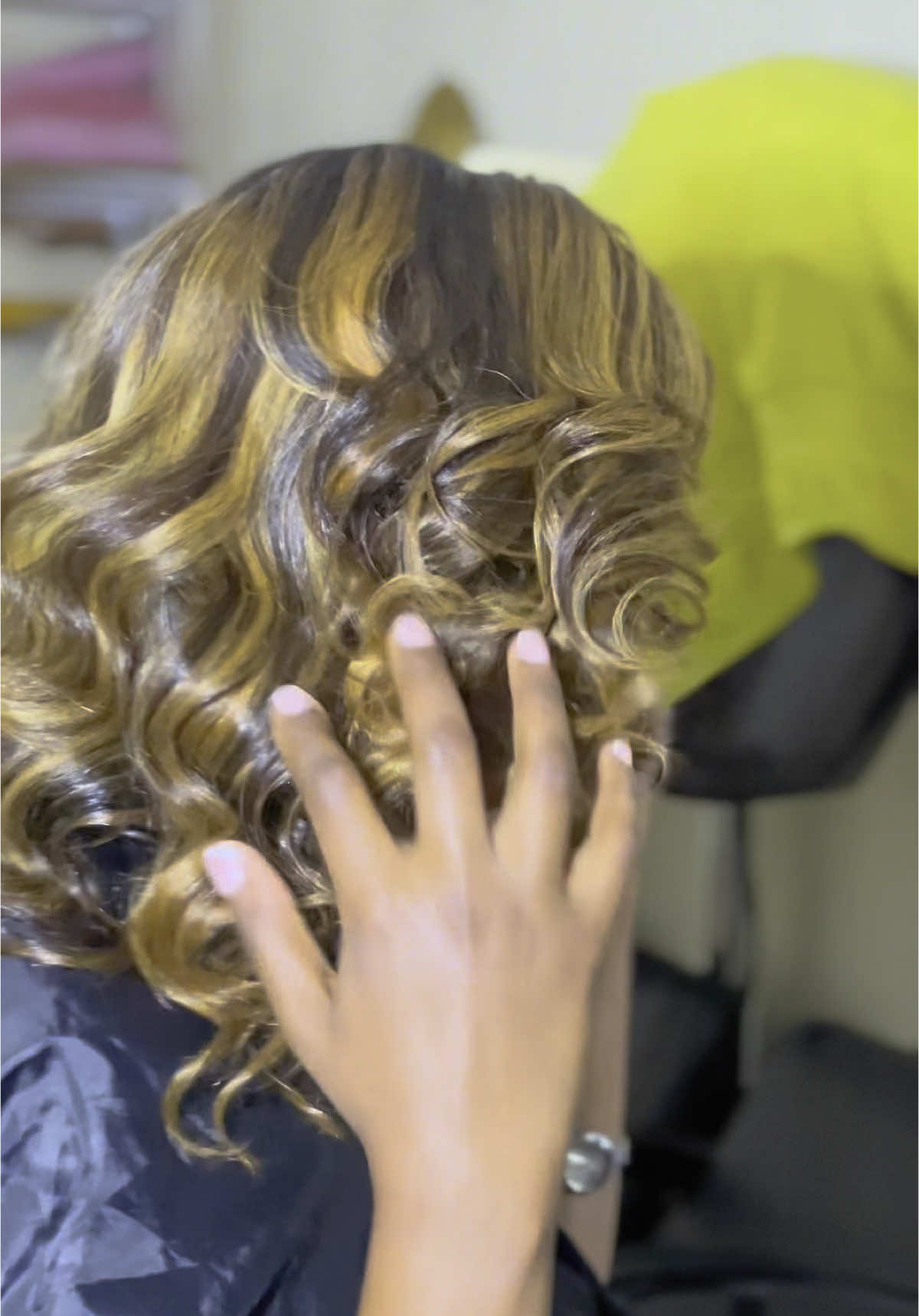 #kb #beauty #salon #salon #ሰሚት #ፍየል #ቤት #20ሜትር #color #hairstyle #LanguageLearning #ethiopian_tik_tok🇪🇹🇪🇹🇪🇹🇪🇹 