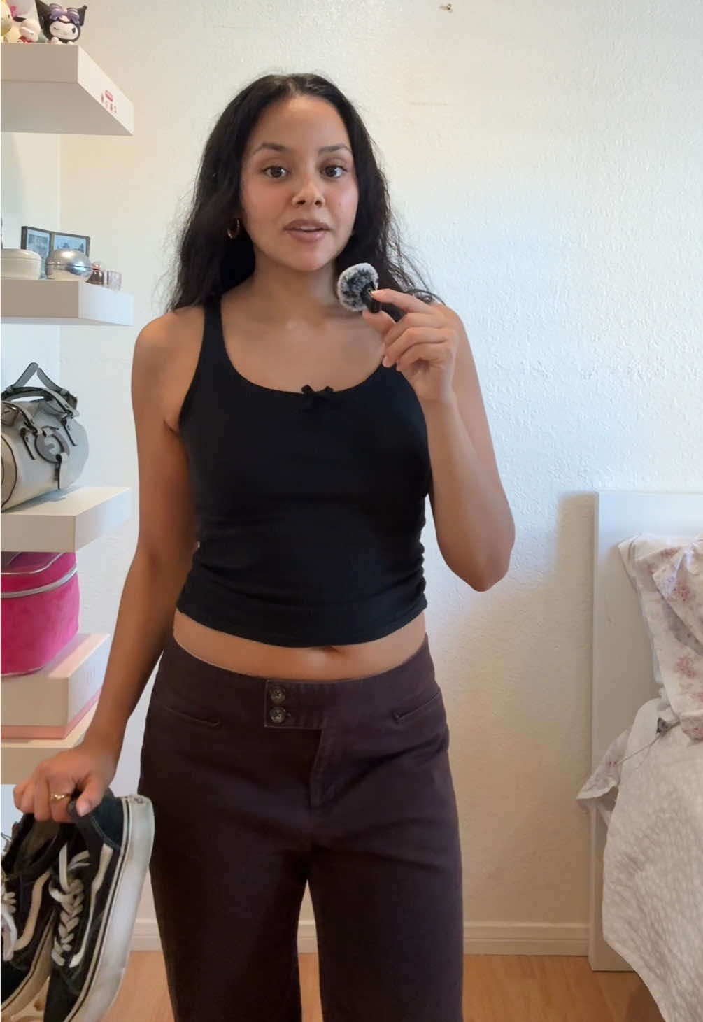 Zoe kravitz the queen of keeping it simple! Lol yes I just threw on brown pants and a tank and feel like I have a zoe kravitz outfit on haha  #zoekravitz  #outfitinspo  #grwm  #sewingtiktok  #getdressedwithme  