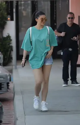 #kyliejenner #kingkylie #paparazzi 