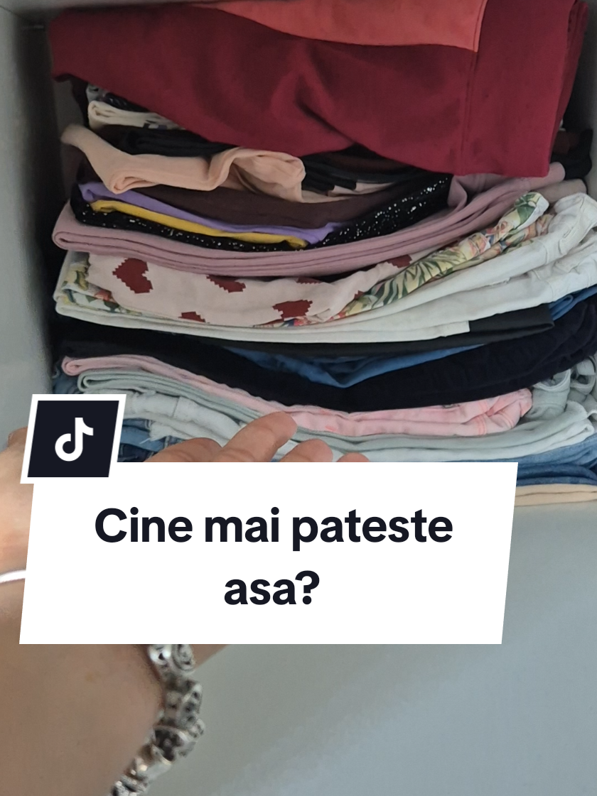 Mana sus pentru cine mai este in aceeasi situatie 😅 #scoala #escuela #2025 #garderoba #cambios 