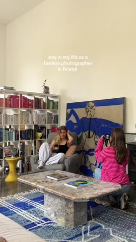 day in my life as a fashion photographer in Bristol 📸 shooting in one of the most gorgeous houses I’ve ever seen 😭🎞️❤️‍🔥🧁 #freelancephotographer #fashionphotography #portraitphotography #ukphotographer #fyp