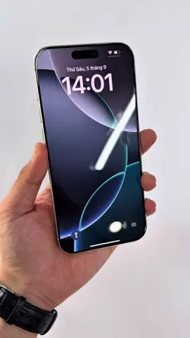 16 promax 256gb trắng pin 100 còn bảo hành dài. Giá chỉ 25.9 ạ  #iphone #apple #iphone16promax 