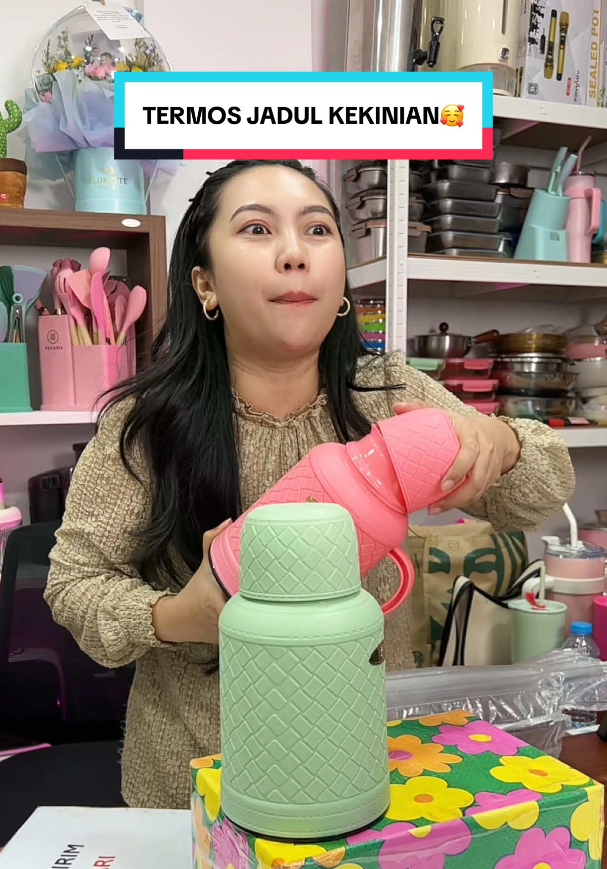 Termos Jadul Bisa menabung dikirim 45 Hari😱😱Masuk live @Ischa&Indy Mau diambyarin😍🤩 #ischaindyofc #ischasargita #indytiaras_ #termosair 