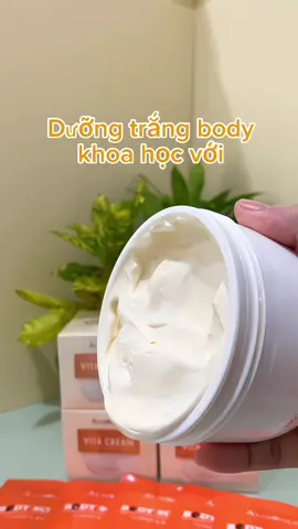 Xài Thích Chia Sẻ Cho Chị Em Mình Cùng Dưỡng Da Body Nha :)) #kenhcuamai #xuhuong #Skincare #reviewlafmđẹp #bodycam 