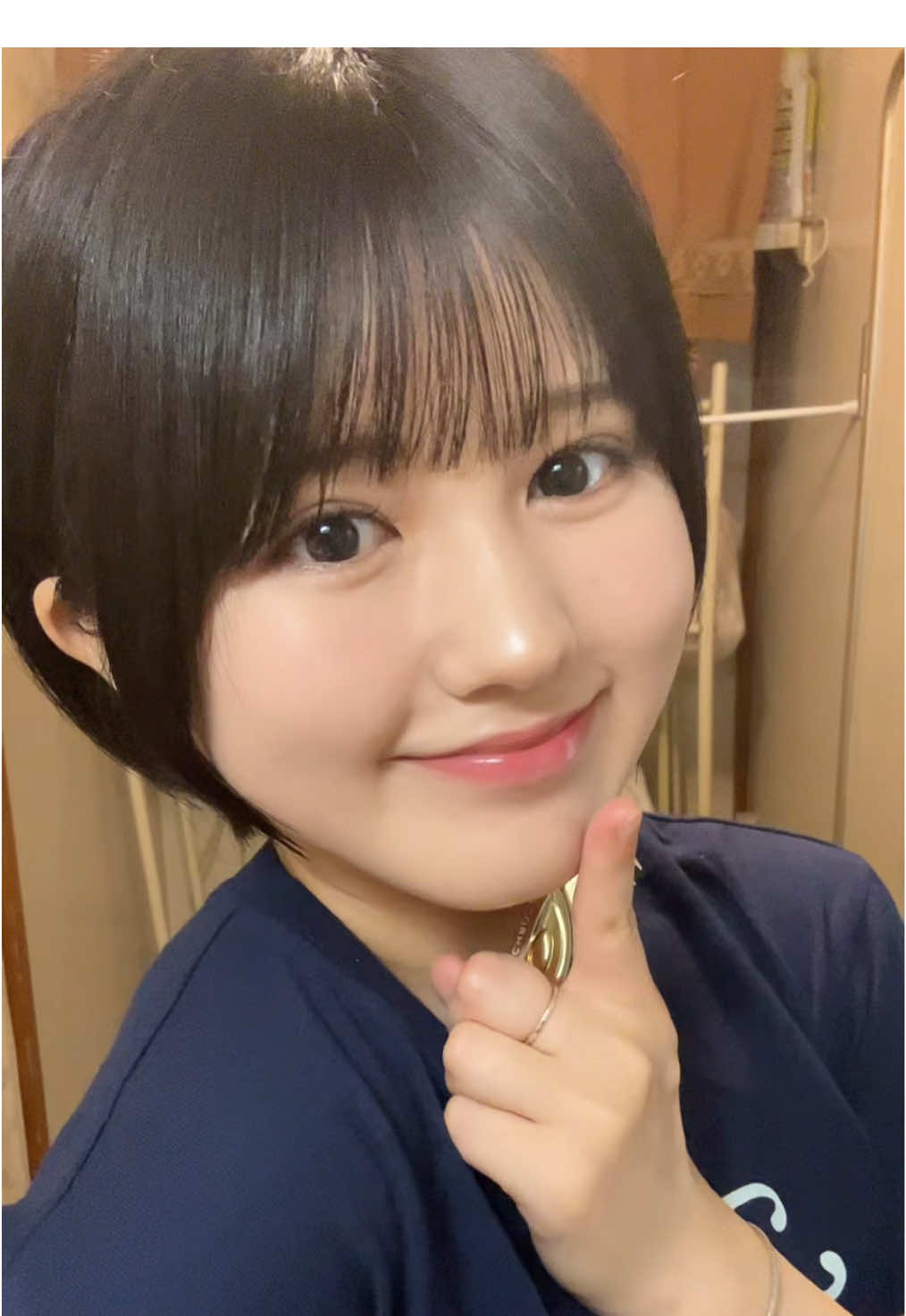 急に涼しくなって、汗かかないお陰で色々崩れなくなったので多汗症(重症)の俺大歓喜… さあ！昨日と違うところはどこでしょう！