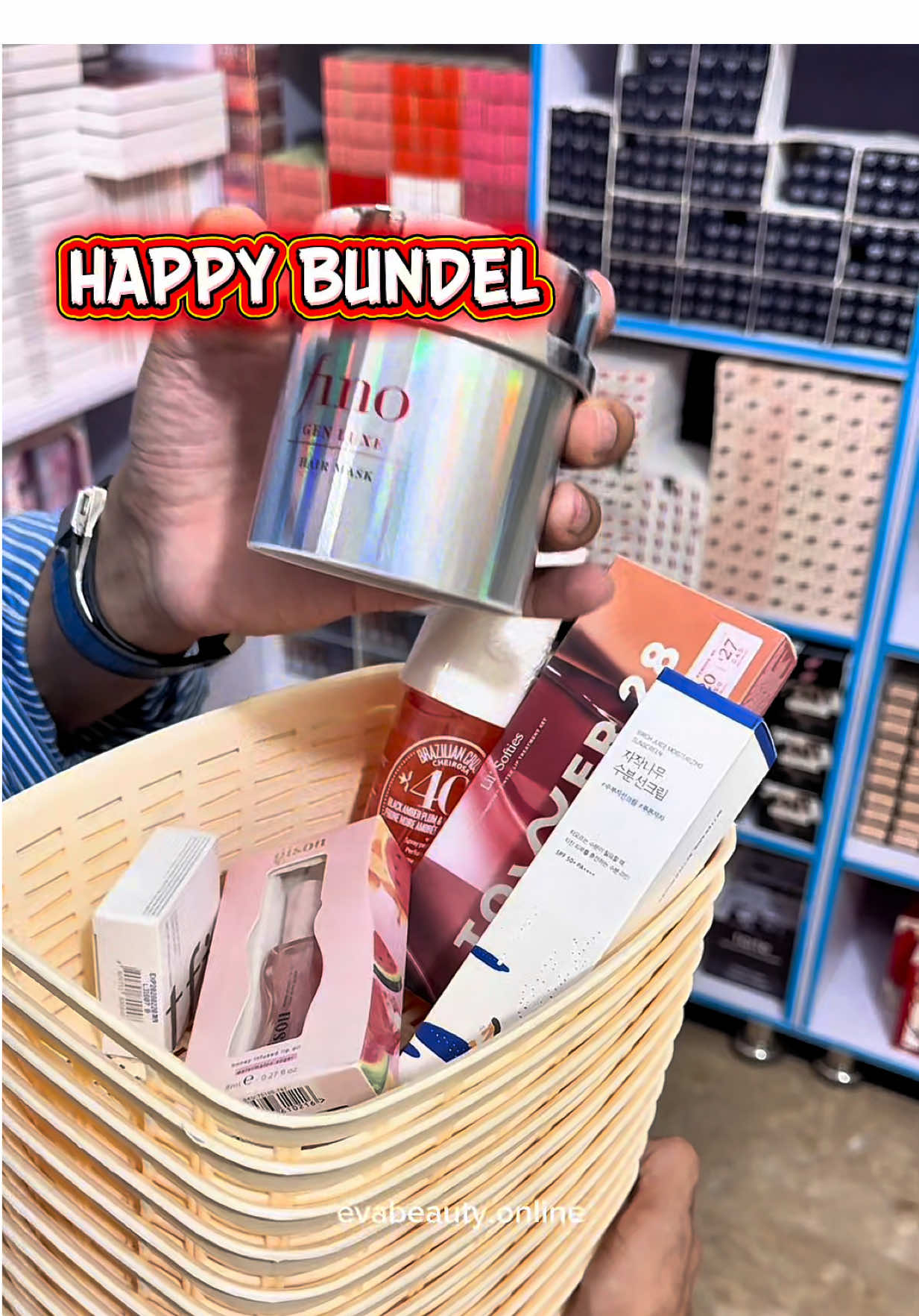 🎁 Beauty in a bundle 💕✨ Get the best of both worlds — makeup magic 💄 + skincare glow 💧 packed together in one perfect set 🌸👑 More value, more glam, more YOU 🔥💋 #MakeupAndSkincare #BeautyBundles #GlowGoals #LuxuryDeals #SelfCarePackage  🎁💄💧🌸💕👑🔥💋