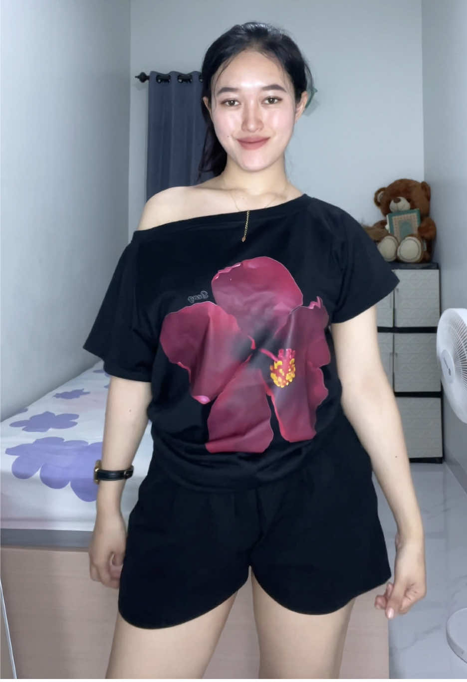 aaa cantikkkk bgttt  #offshoulder #koswanita #kaosoffshoulder #bajutrend #kaoswanita 