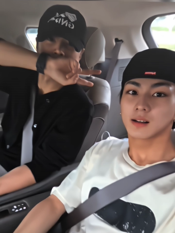 #JAY #JUNGWON #ENHYPEN 