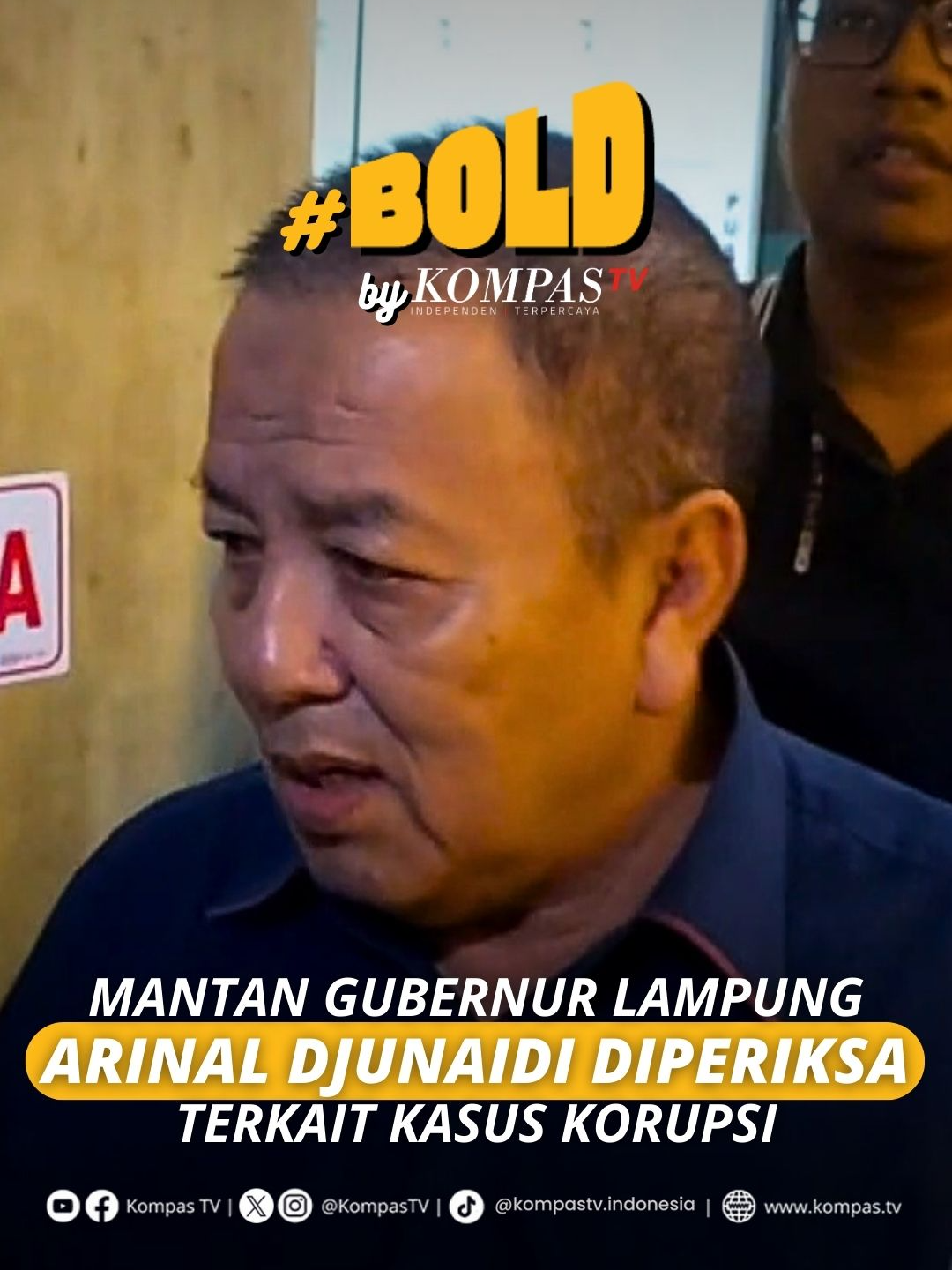 Mantan Gubernur Lampung, Arinal Djunaidi, telah diperiksa oleh Kejaksaan Tinggi (Kejati) Lampung pada Kamis, 4 September 2025, sebagai saksi dalam kasus dugaan korupsi PT Lampung Energi Berjaya. Kasus ini diduga merugikan negara hingga US$17 juta, atau sekitar Rp280 miliar. Kejati Lampung juga telah mengamankan aset senilai Rp38 miliar, yang meliputi logam mulia, sertifikat tanah, kendaraan, dan mata uang asing. Meski demikian, terkait aset yang disita ini dibantah oleh Arinal Djunaidi saat ditanyai wartawan.  Tuliskan komentarmu dan dapatkan berita terkini lainnya di www.kompas.tv serta youtube.com/kompastv #BOLDKompasTV #TikTokBerita
