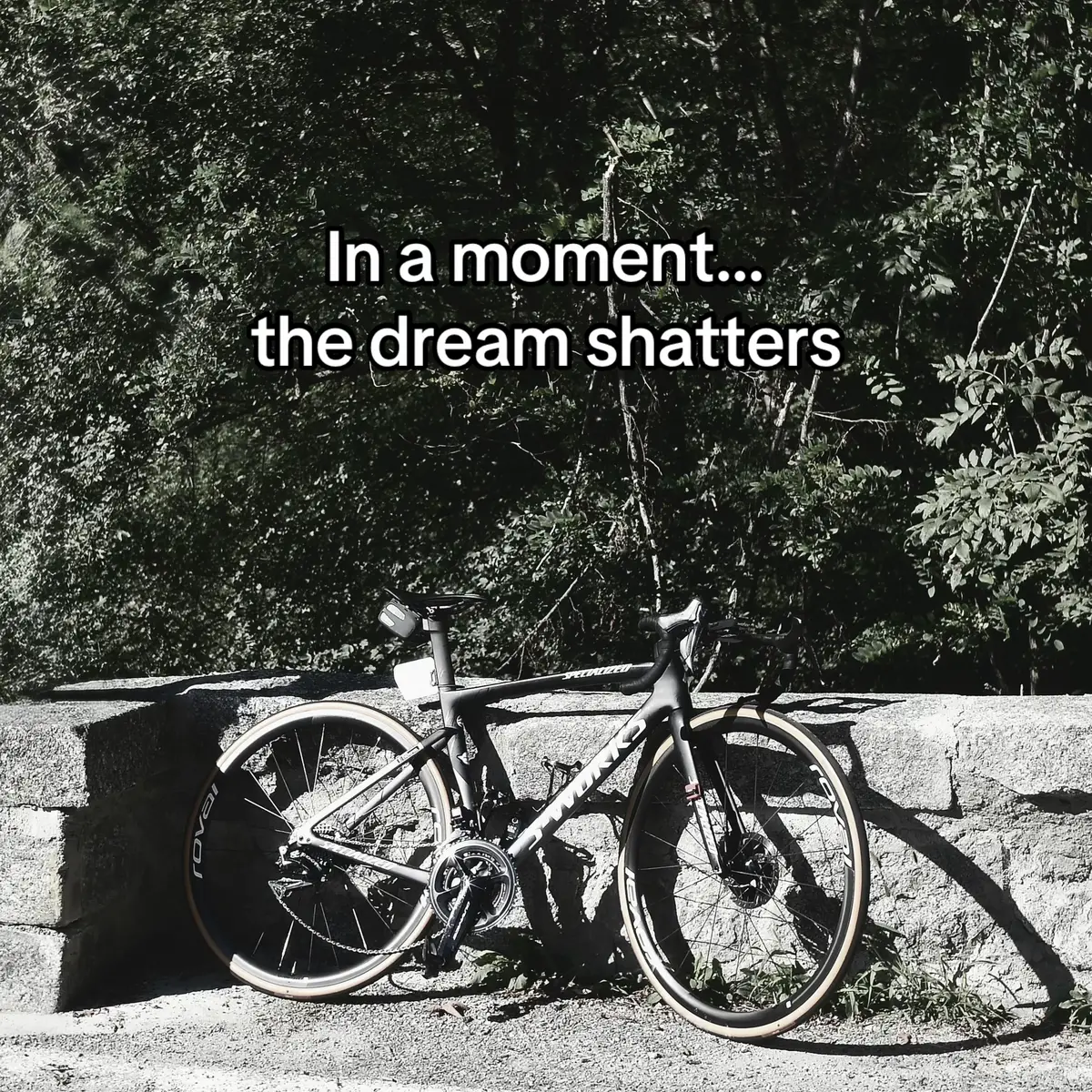 Because champions never give up💪🏼 #cycling #evenepoel #GirodItalia #remcoevenepoel 