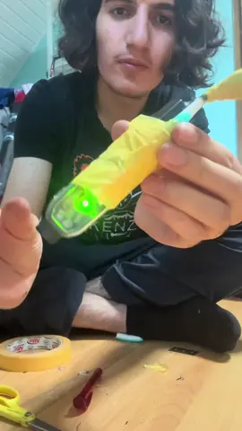 Alle Werkzeuge bis auf die Zange kann man im Knast bekommen. Als nächstes zeig ich euch wie man die Tattoofarbe macht ! #haps #tattoo #tutorial #knast #gefängnis 