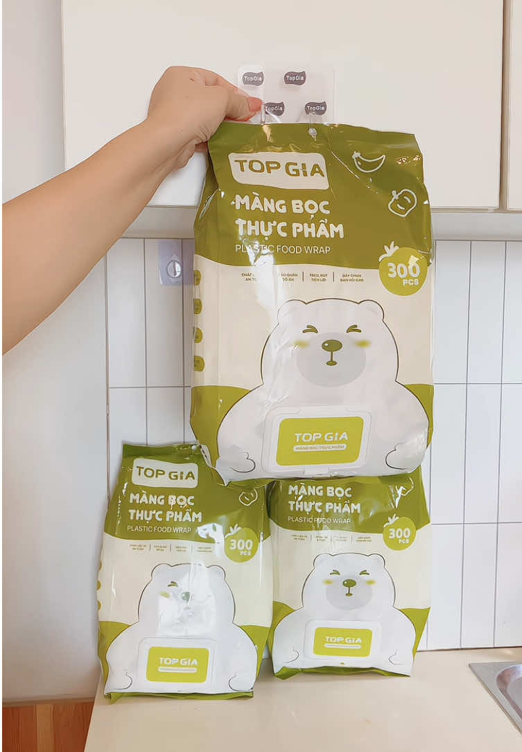 Màng bọc thực phẩm TopGia siu to 👍 #mangbocthucpham #mangbocthucan #mangbocthucphamtopgia #topgia #xuhuong 