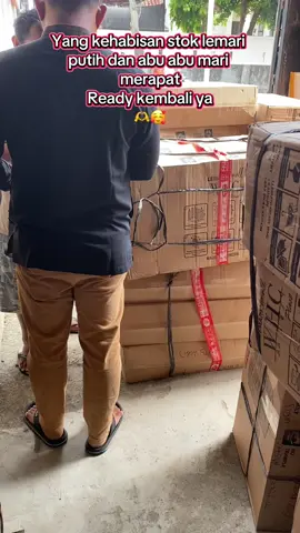 Alhamdulillah stok lemari putih dan abu abu ready kembali ya 🥰 #rahimimahmud #tokomisterlaris #lemariplastikmurah #lemariplastiksusun #motivasisukses 