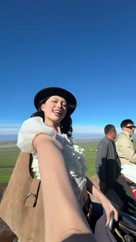 Cưỡi ngựa nhép Old Town Road trên thảo nguyên giờ vẫn thấy ngầu 😜😜