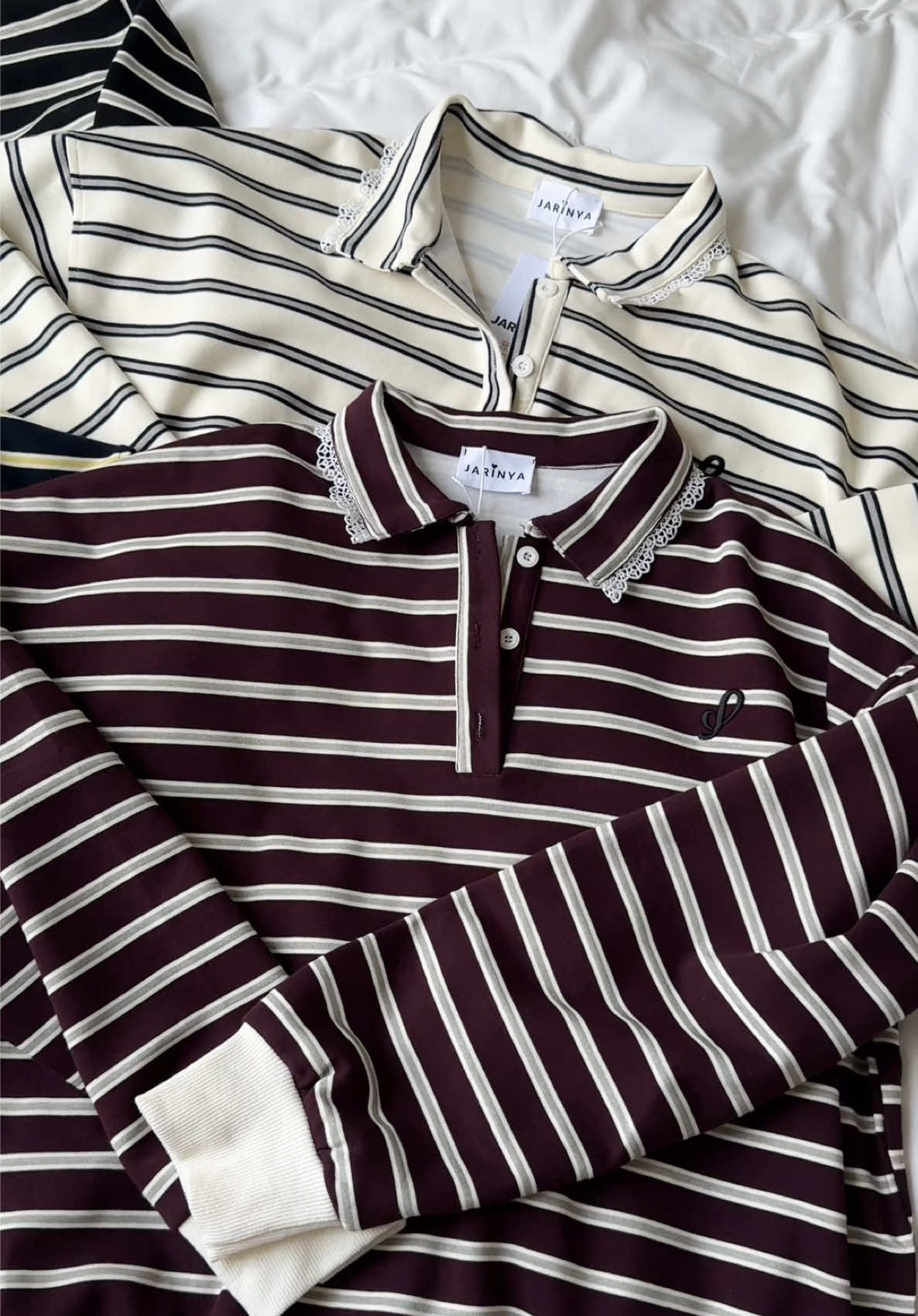 เสื้อแขนยาวลายทาง ทรงโอเวอร์ไซส์ดีเทลแต่งลูกไม้ตรงปกน่ารักมากกก มี4สี ✨ #jarinyaofficial #เสื้อแขนยาว #เสื้อลายทาง #เสื้อโปโลแขนยาว 