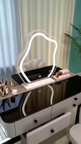 Bàn trang điểm thế hệ mới – đậm chất tinh tế. Tích hợp sạc không dây, ngăn chứa siêu thông minh!