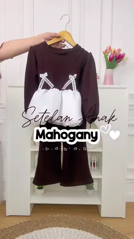 Setelan Anak Knitt Coklat Mahogany ✨  Bahannya knitt adem mix organza ya mom, modelnya lucu banget ga pasaran looh, cekout sekarang di keranjang kuning ✨💖  #bajuanakperempuan #setelananak #setelananakperempuan #bajuanakcewek 