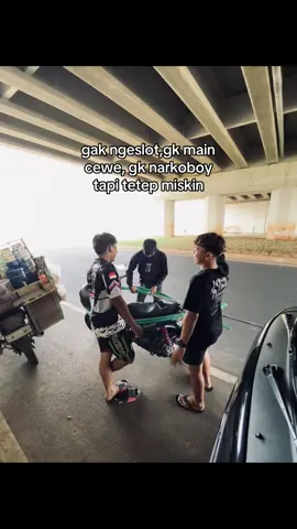 Entahlah😅#promoseruweekend #trend #beranda #fyp #gayabebas 