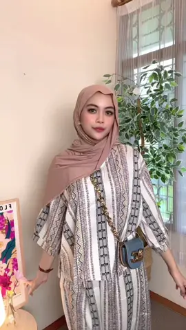 Nagita oneset rekomendasi bb 50-100kg bahan rayon premium yuk buruan d order enak banget dpakai #onesetjumbo#onesetkekinian#onesetrayon 