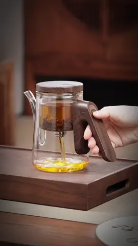 Ấm pha trà thuỷ tinh chịu nhiệt phong cách trang nhã, lịch sự #yeubepnghiennha #xuhuong #amphatragiunhiet #fyp 