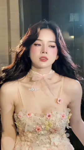 Mỗi khi lạc đường hay nhìn lên ánh sao 